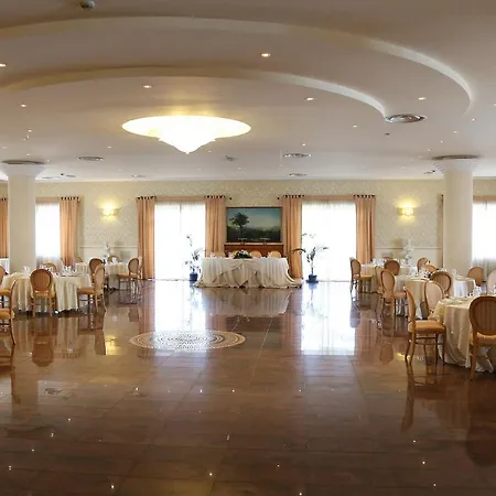 Hotel Pamaran 4*