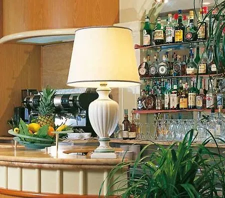 Pamaran Hotel Nola